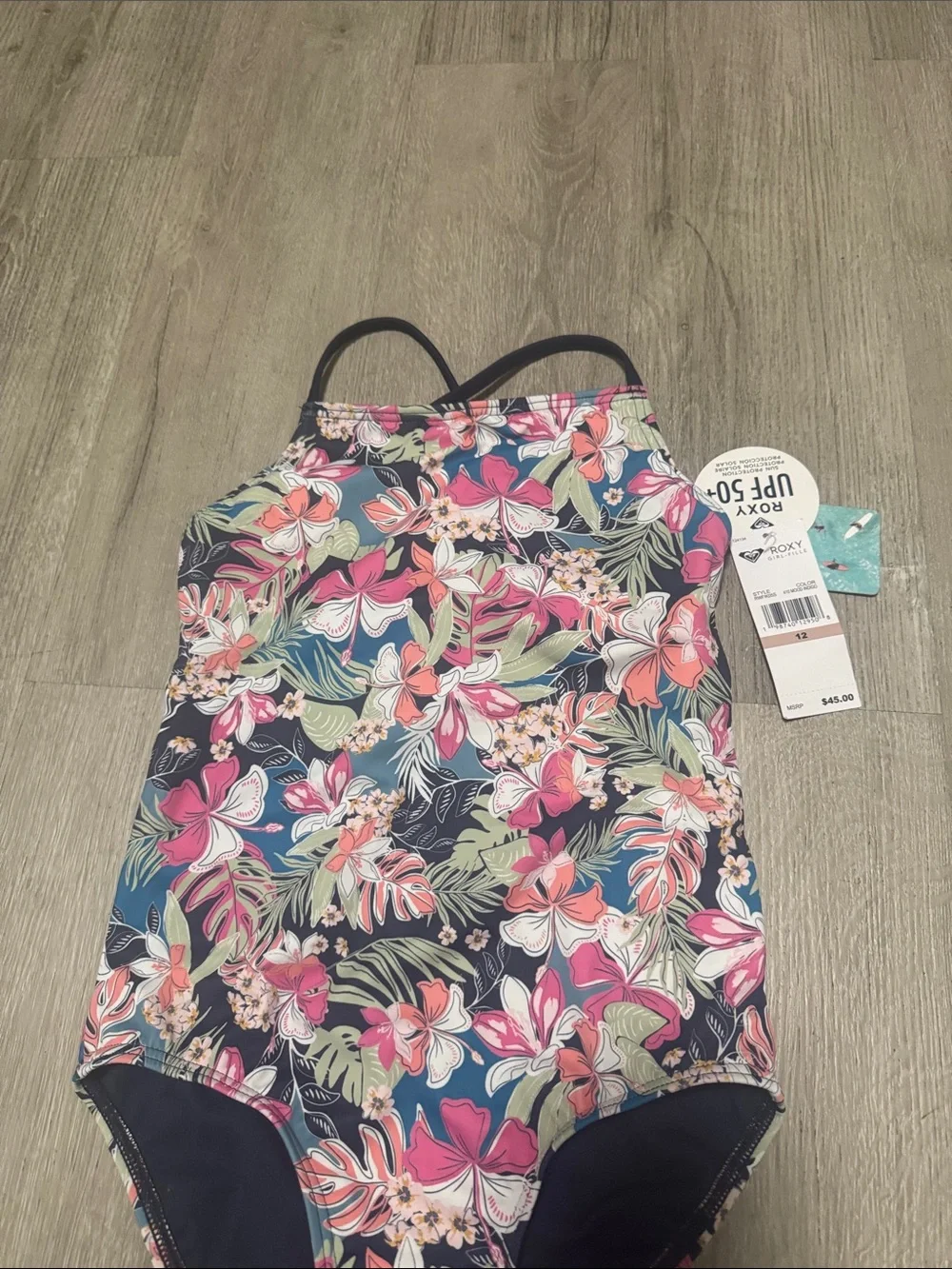 Roxy vibrant tropical
